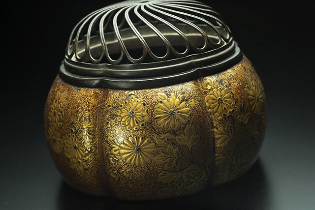 香道具 超絶技巧の時代漆芸 明治時代 本金蒔絵琵琶形香合 時代箱 香 