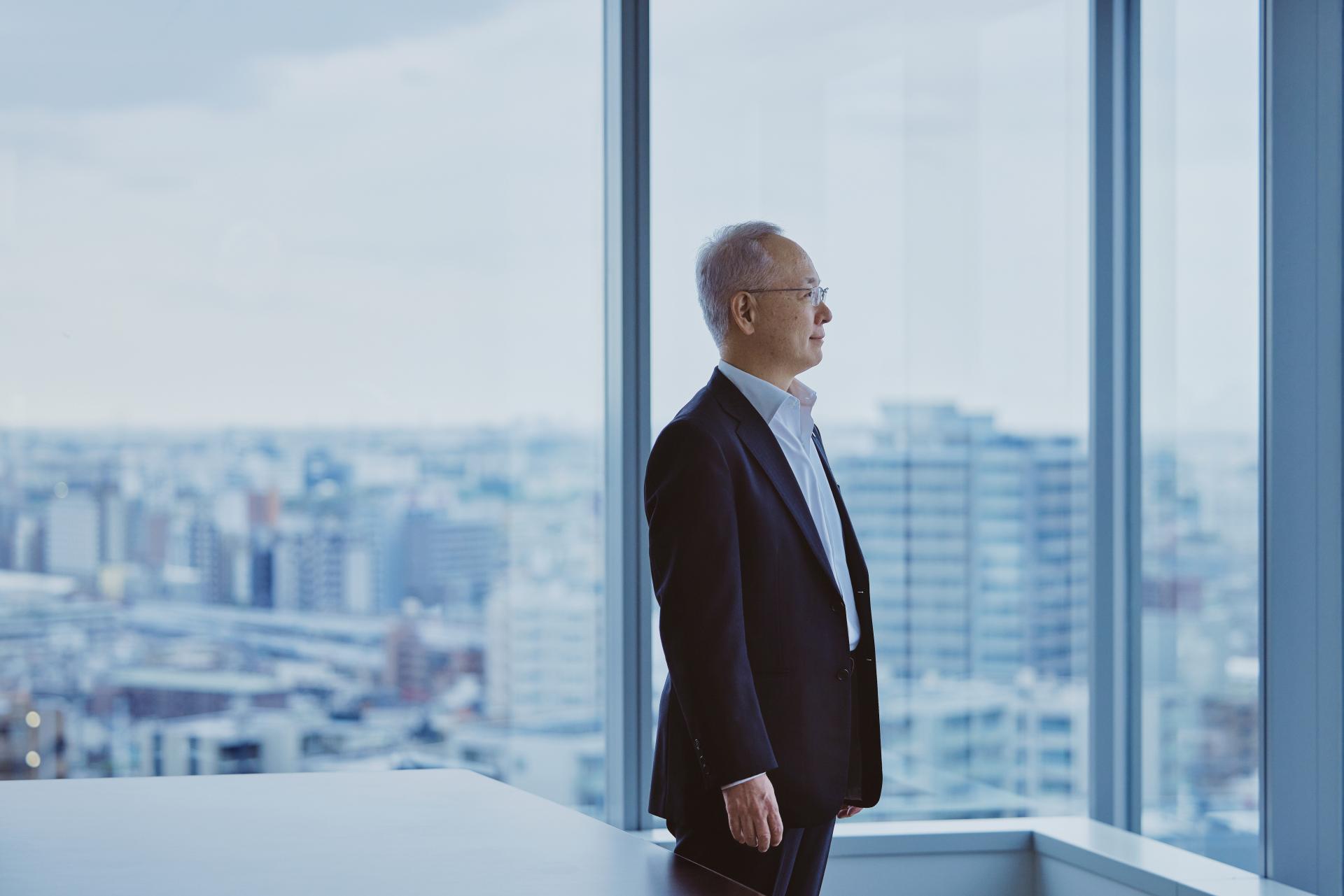 関根本部長_人事総務部長メッセージメニュー